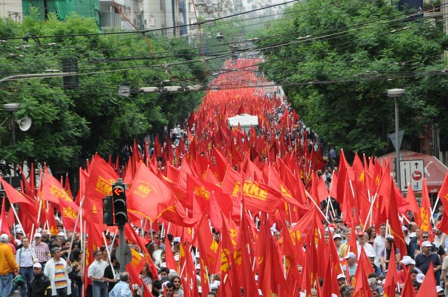 A experiência do KKE no confronto ao oportunismo
