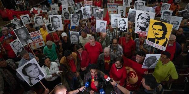 Comunistas respondem a Nicolás Maduro: “Senhor presidente, você dirige um ônibus com corruptos”