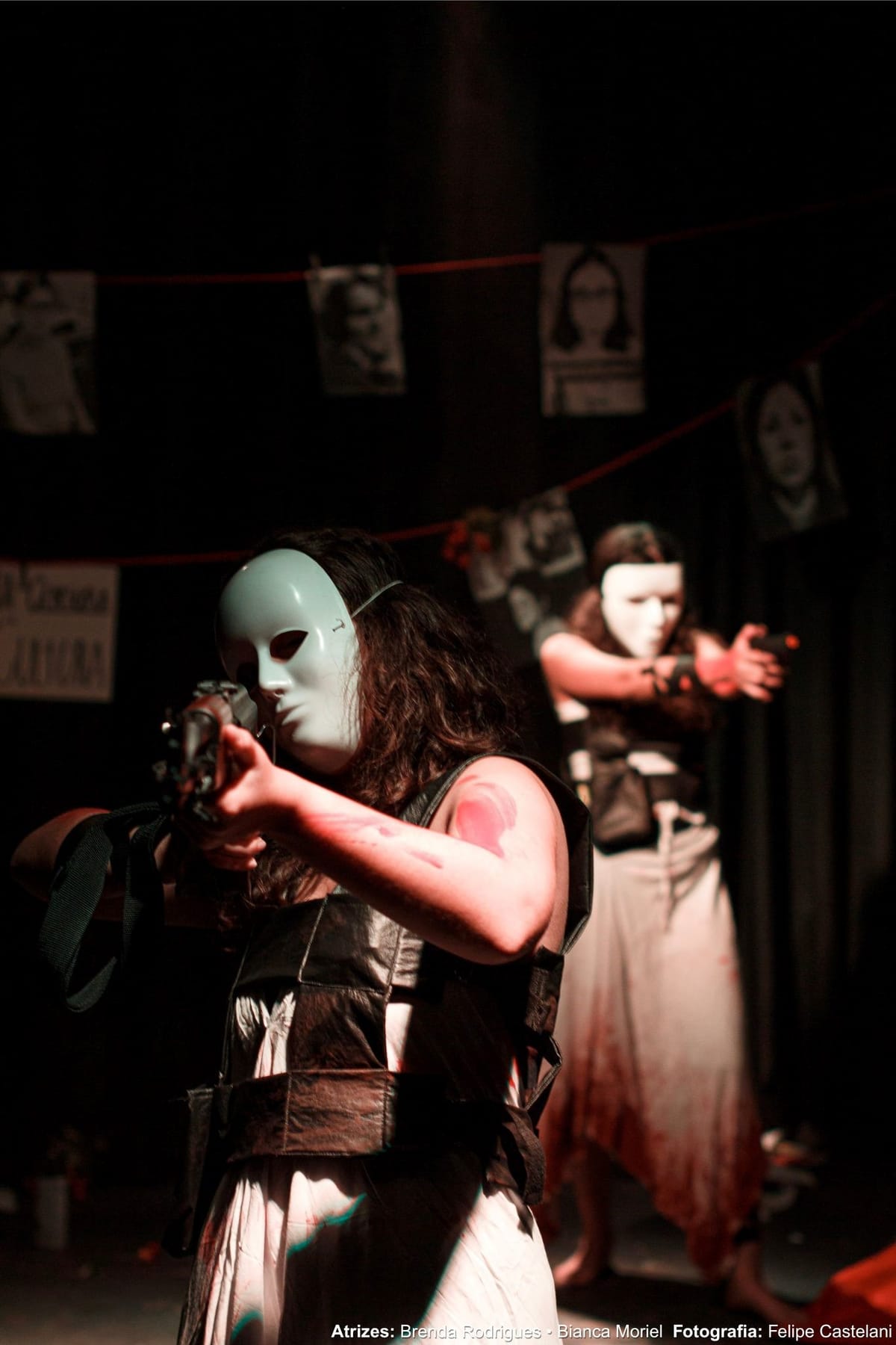 Teatro popular: Companhia Andarilhas traz a peça "Inimigas Púlbicas", retratando mulheres revolucionárias na ditadura militar