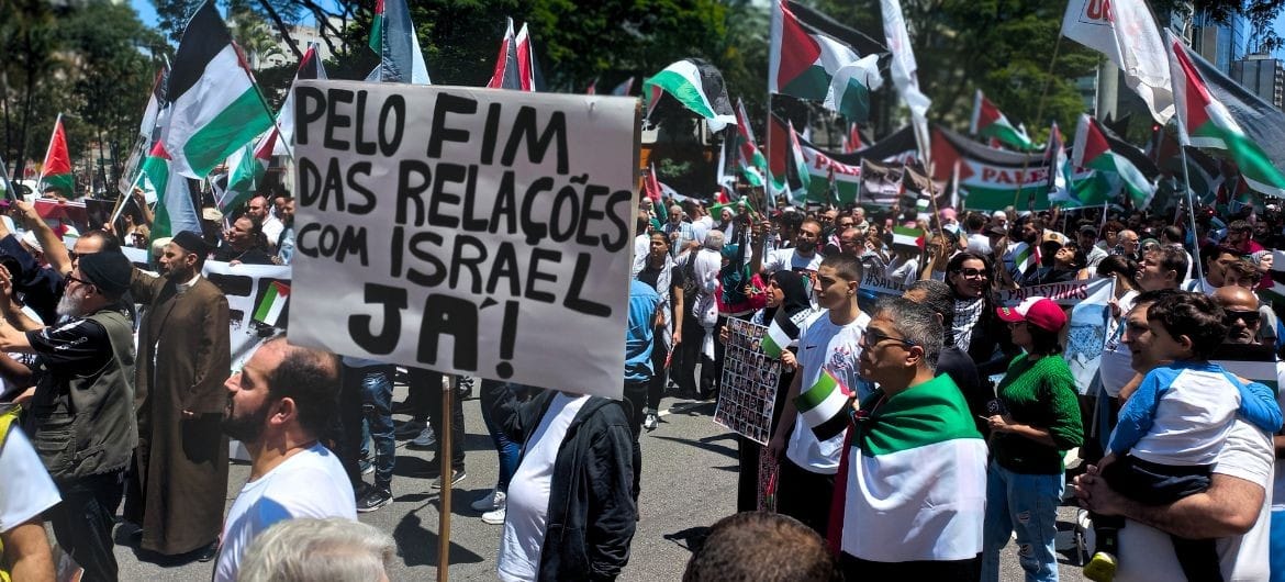 Começa a campanha brasileira pelo embargo militar a Israel