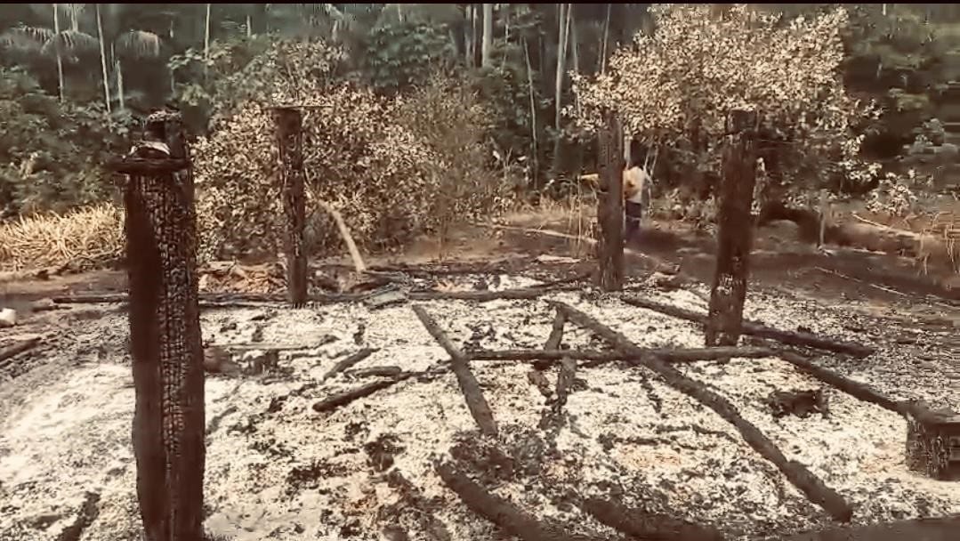 Em meio ao intenso fogo na Amazônia, jagunços pioram a situação incendiando Ocupação Marielle Franco