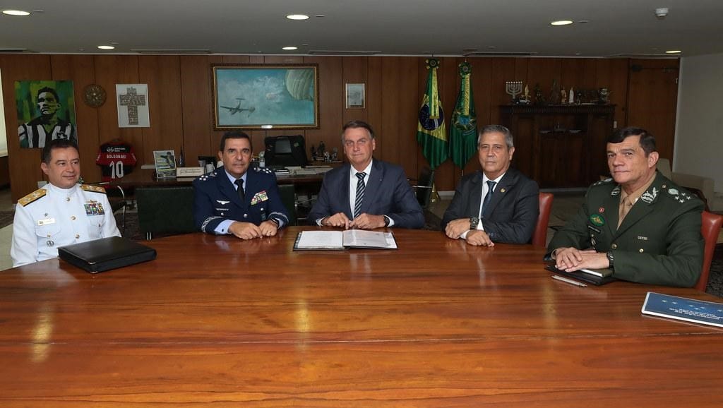 PGR oferece denúncia contra Jair Bolsonaro e aliados golpistas