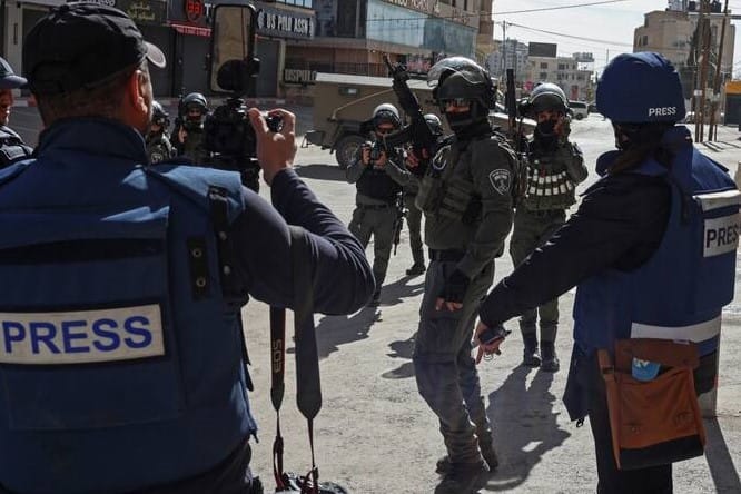 Atualização sobre a Tempestade Al-Aqsa: dia 870