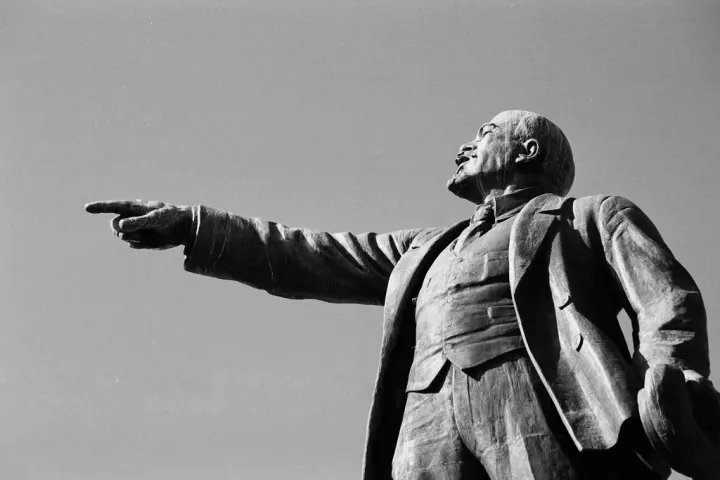 'Aprofundamento da Reconstrução Revolucionária?' (Licuri)