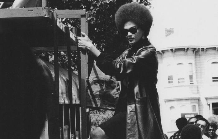 'Que tipo de formação nós queremos? Precisamos de dirigentes, agitadores e propagandistas!' (J.V.O)