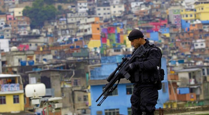 'Notas sobre a Militarização do Espaço Urbano: elementos para o debate' (Thiago Sardinha)