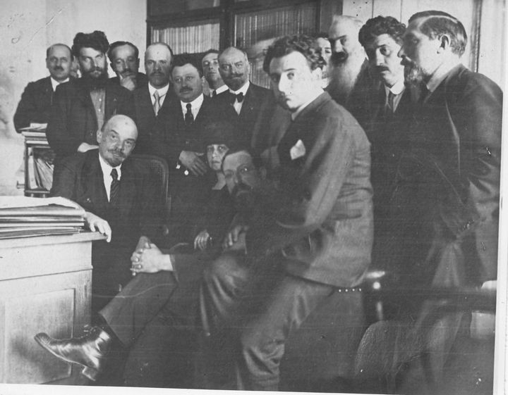 'Teses sobre a Bolchevização dos Partidos do Comintern' (Camarada Moura)