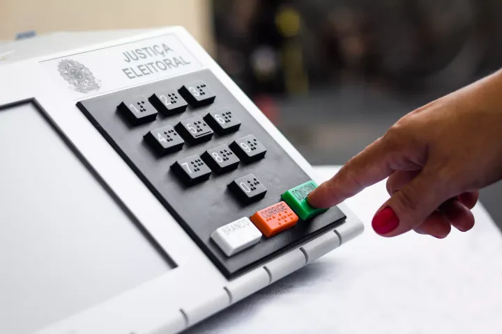 'Para começar: participaremos dessas eleições?' (Bessa)