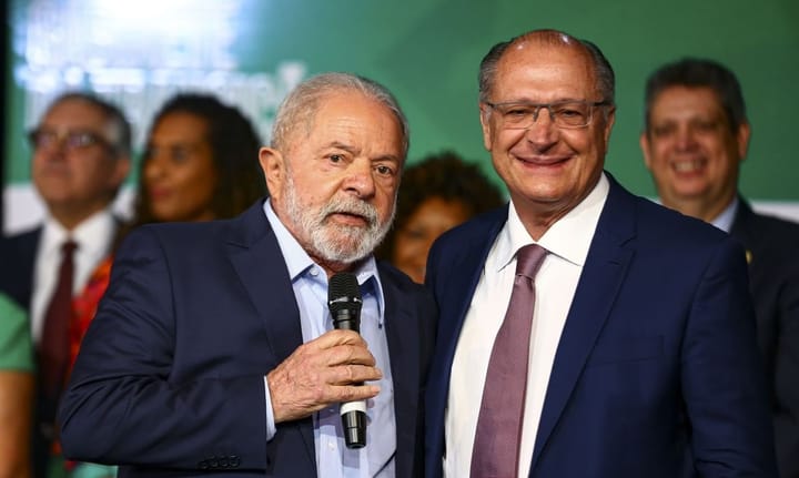 Governo Lula-Alckmin amplia o poder dos barões da mídia que controlam o setor no Brasil