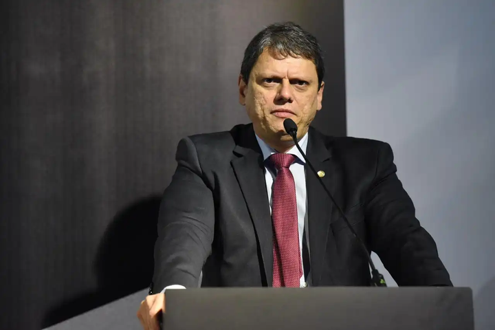 Tarcísio de Freitas congela mais de 13 bilhões do orçamento de 2024
