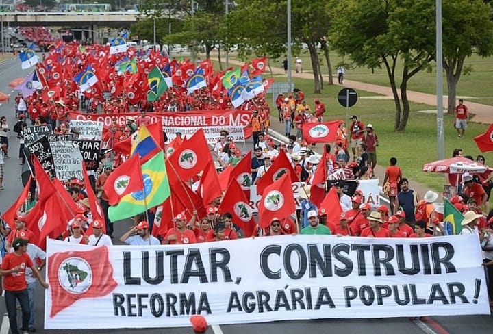 'Ponderações breves sobre o futuro da nossa aproximação com o MST' (Isadora Maria)