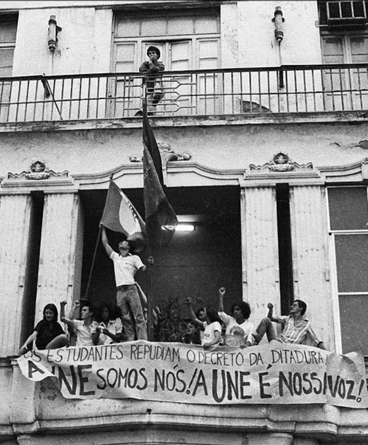 11 de agosto: União Nacional dos Estudantes celebra seu 87º aniversário em meio à incertezas sobre futuro da educação pública