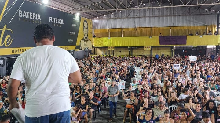 Professores do Rio de Janeiro enfrentam Pacote de Maldades de Eduardo Paes